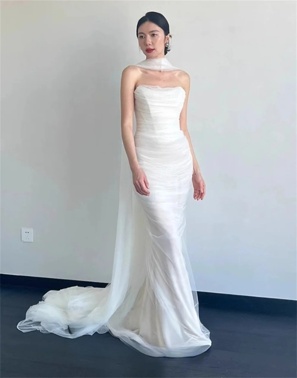 Strapless Tulle Elegant Wedding Dresses Bridal Gowns Mermaid Ruched Lace-up