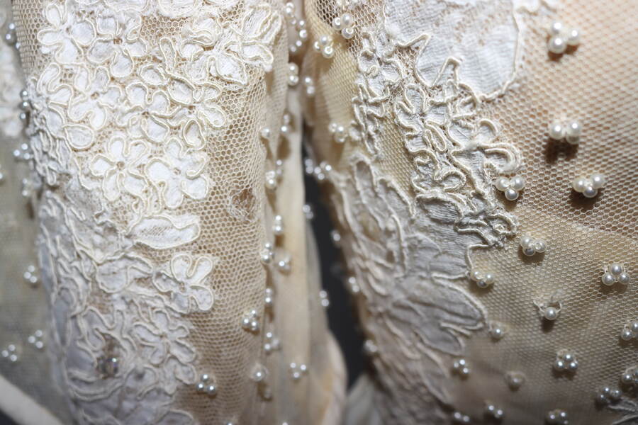 Vintage Priscilla of Boston Wedding Gown Dress Ivory