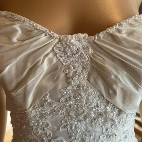 * Maggie Sottero Cream Beaded Taffeta Strapless Wedding Gown Bridal Dress Size 4