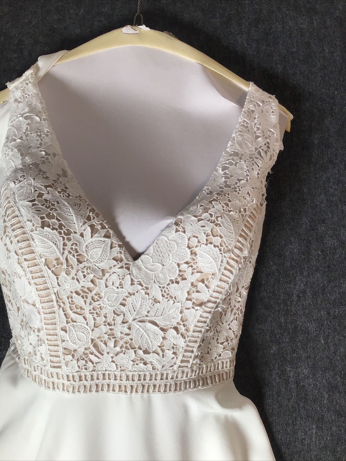 Marylise Embroidered ￼White Wedding Dress