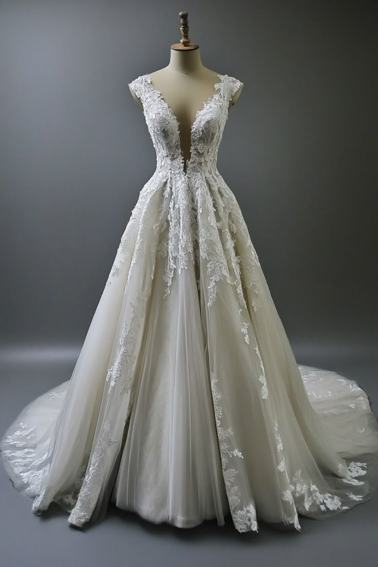Gorgeous Wedding Dresses Lace Appliques A Line Beach Bridal Gowns Sweep Train