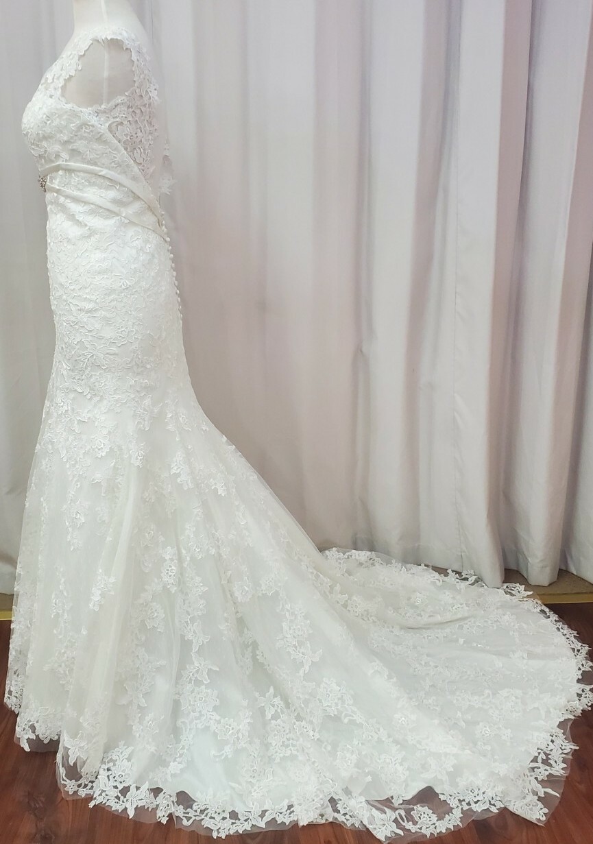 Mary’s Bridal Wedding Dress C7997 Mermaid Fit Flare Queen Anne Off Shoulder Lace
