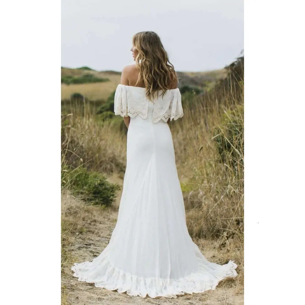Sexy Boho Wedding Dresses Off The Shoulder Lace Appliques Ruffled Bridal Gowns
