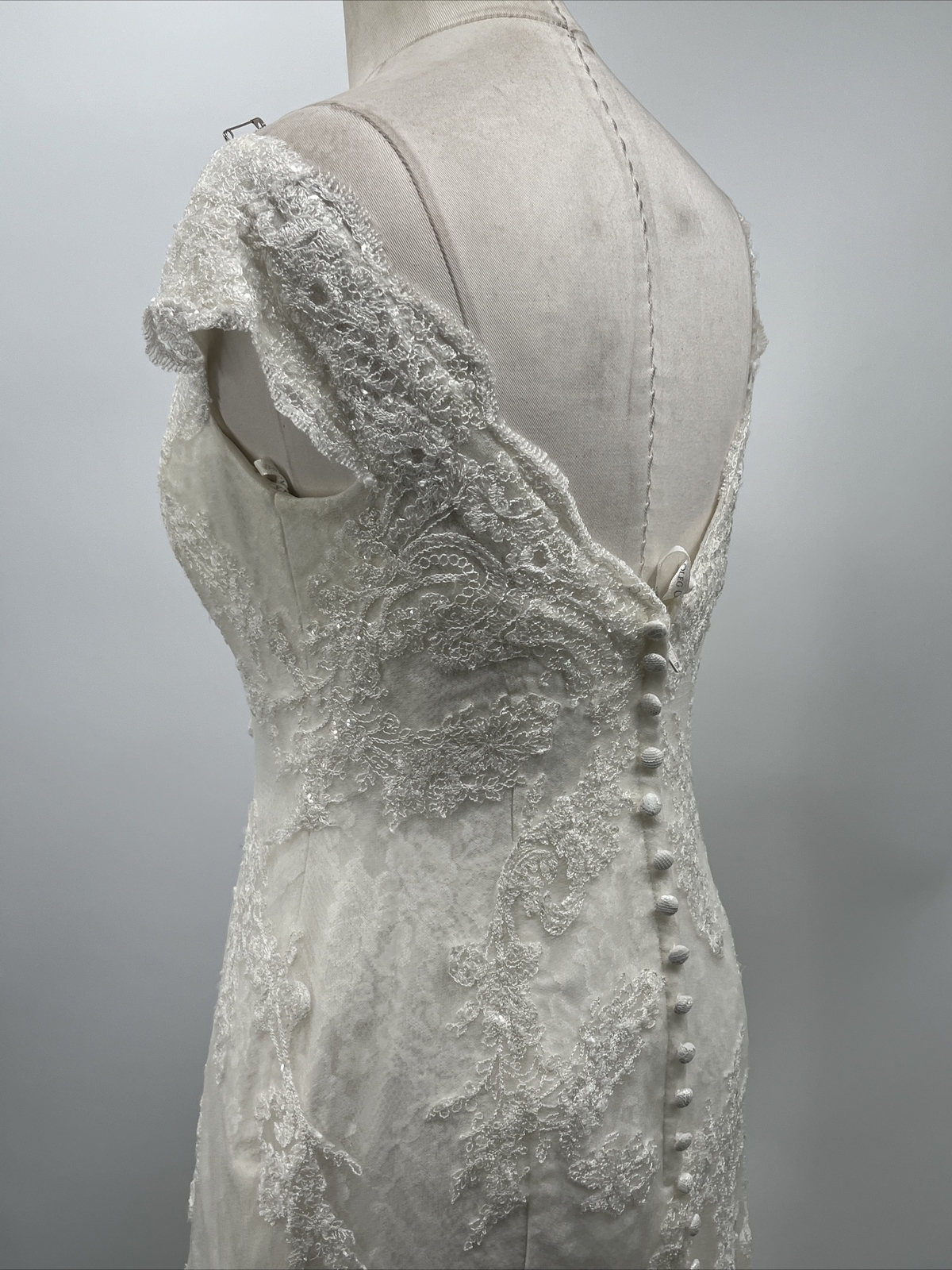 Oleg Cassini Off Shoulder Lace White Wedding Dress Petite Size 6P Style ~7CWG533