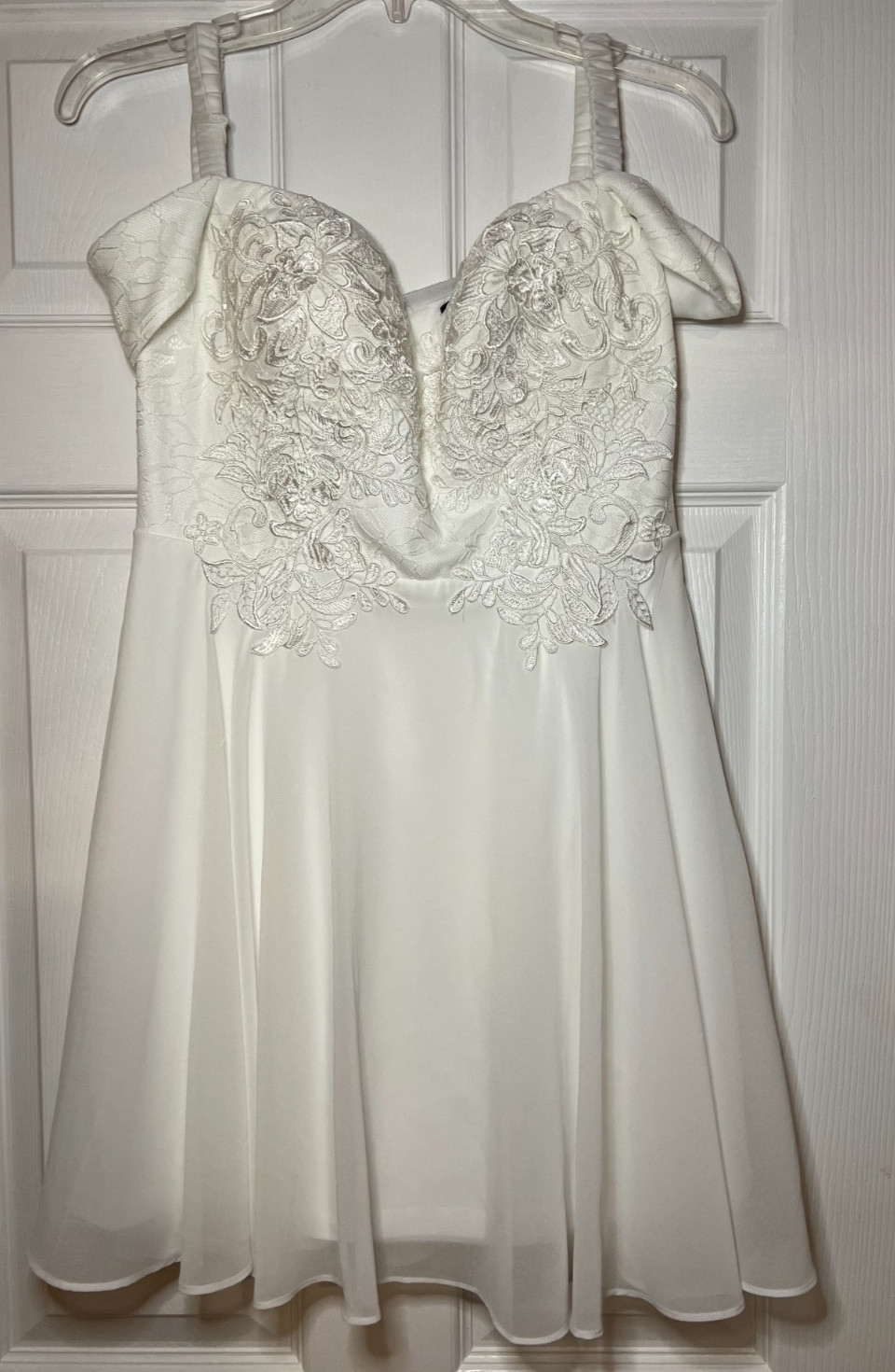 Lulu’s White Wedding / Shower Dress Size M