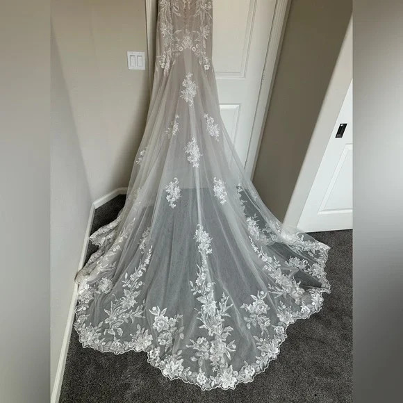 Essence Of Australia Style D2770 Wedding Dress Size 10