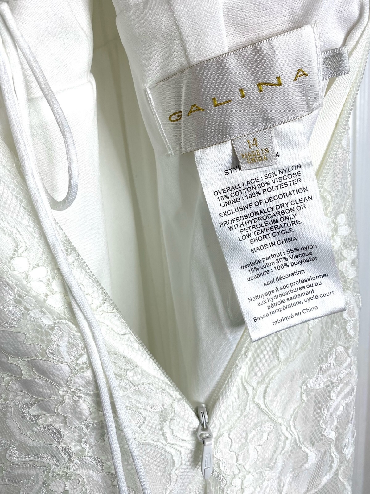 GALINA Off-White Lace V-Neck Cold Shoulder Bridal Wedding Dress Gown 14 US = XL