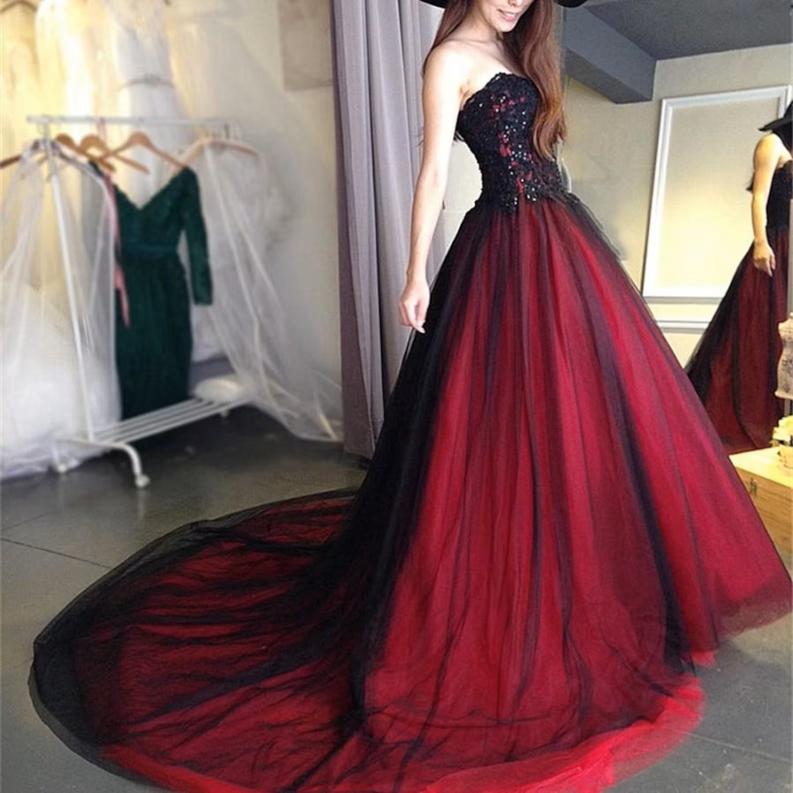 Gorgeous wedding dress wedding dress burgundy black 32-60 lace-up bridal fashion