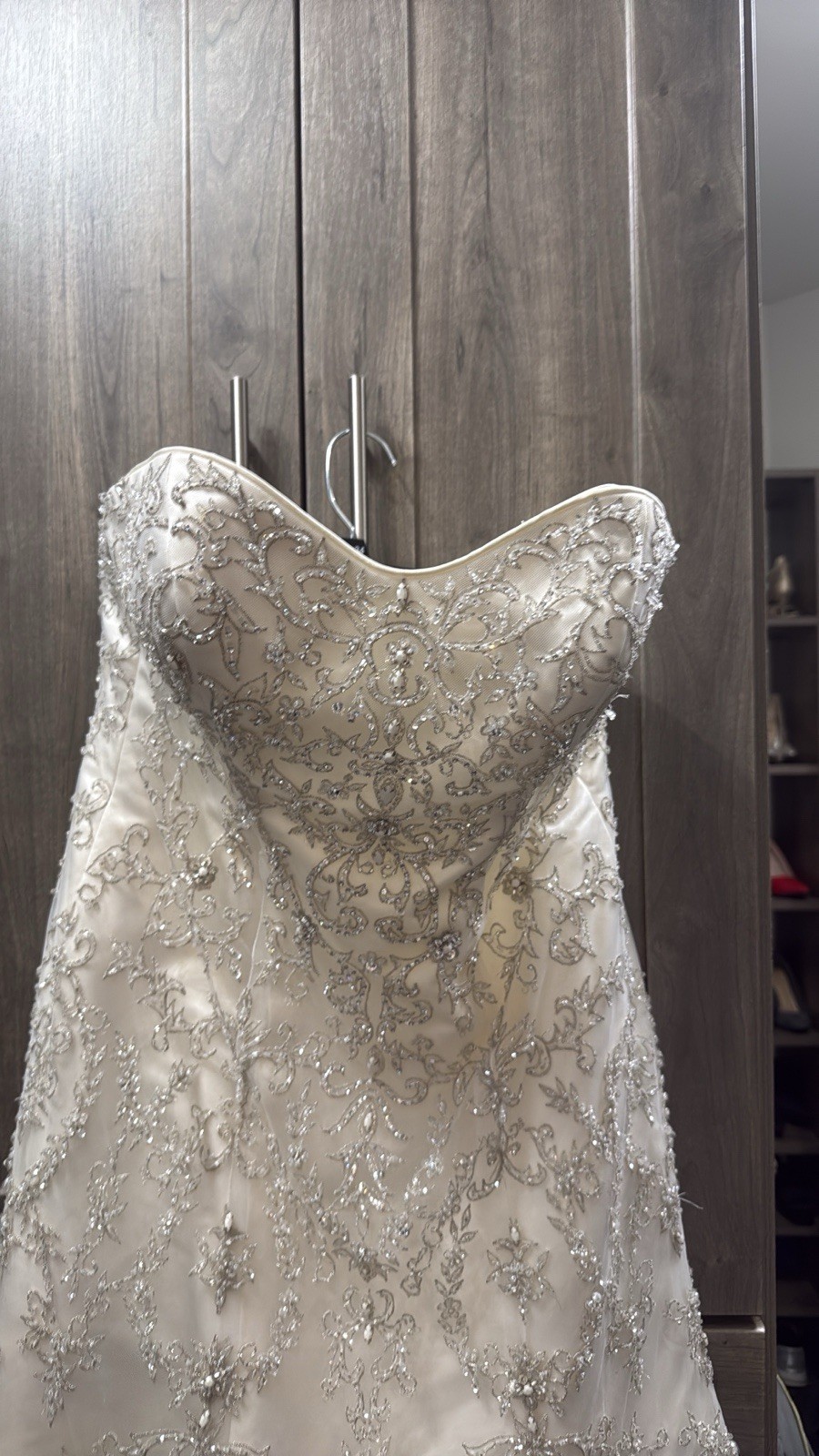 Wedding Dress. Oleg Cassini. Size 8 With Corset Back