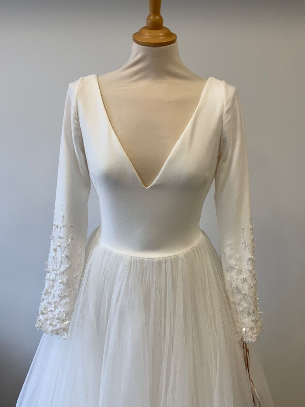 La Sposa Laurus Wedding Dress 12 White Crepe Tulle Sleeves Beaded Plunging V