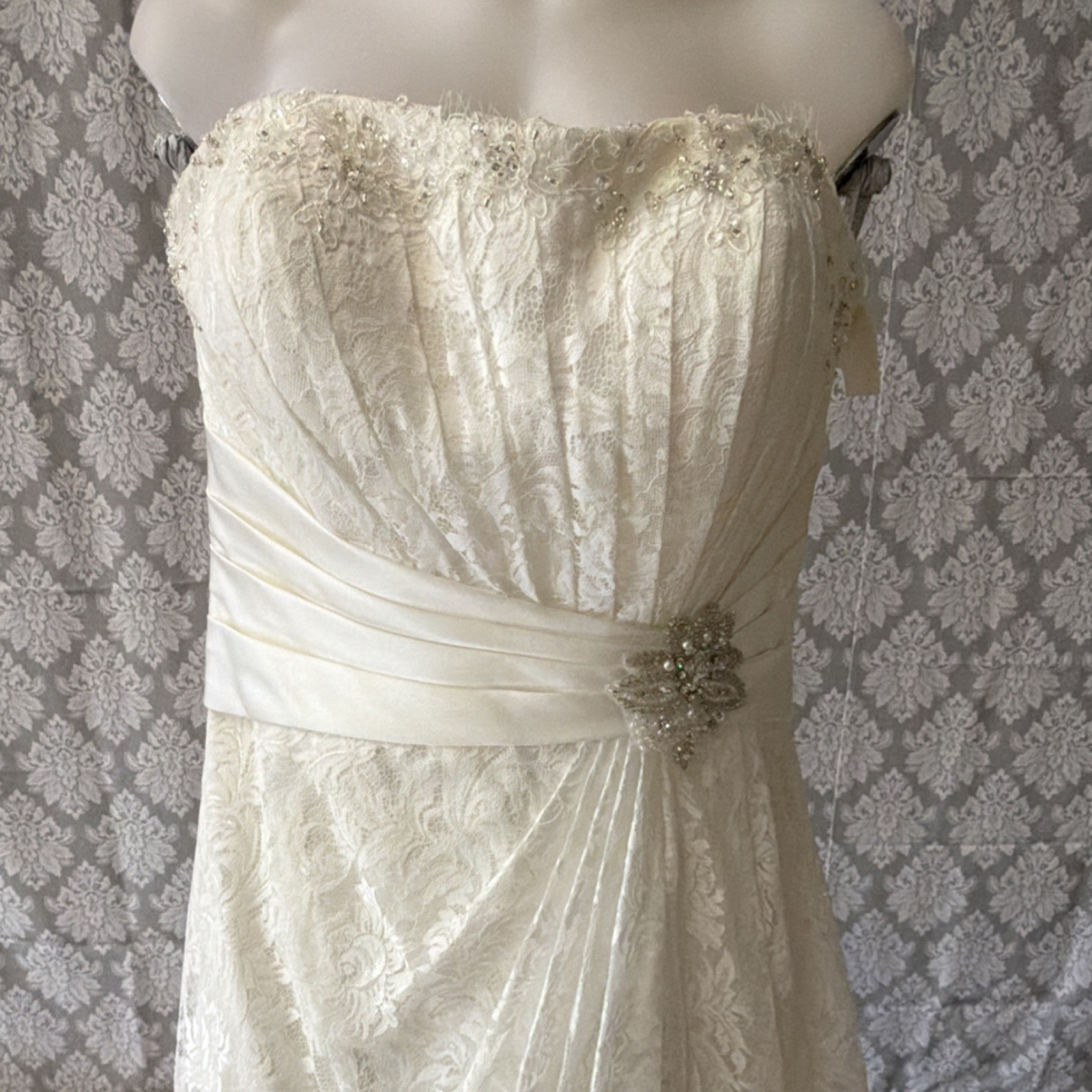 Mary’s Ivory Lace Beaded A-Line Wedding Dress Buttons Back Size 16 Lot#6