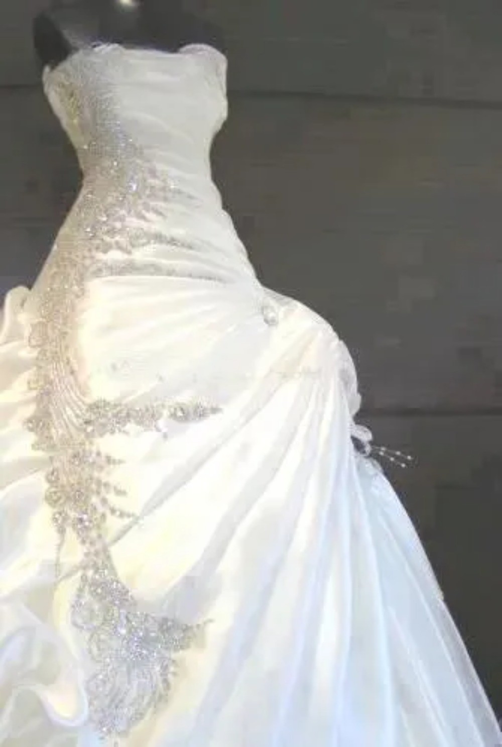 Real Images 2026 A-Line Wedding Dresses – Strapless Sweetheart Neckline Lace