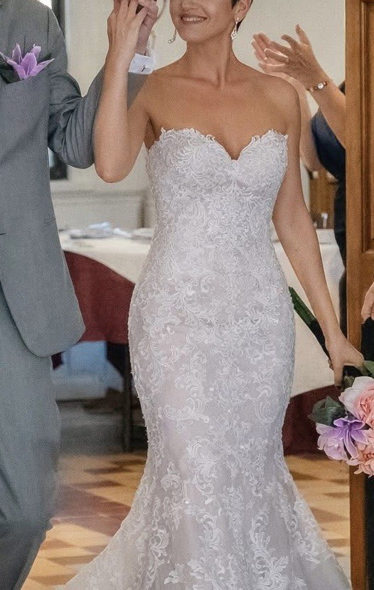 Essence of Australia Ivory Wedding Dress Gown size 8/10