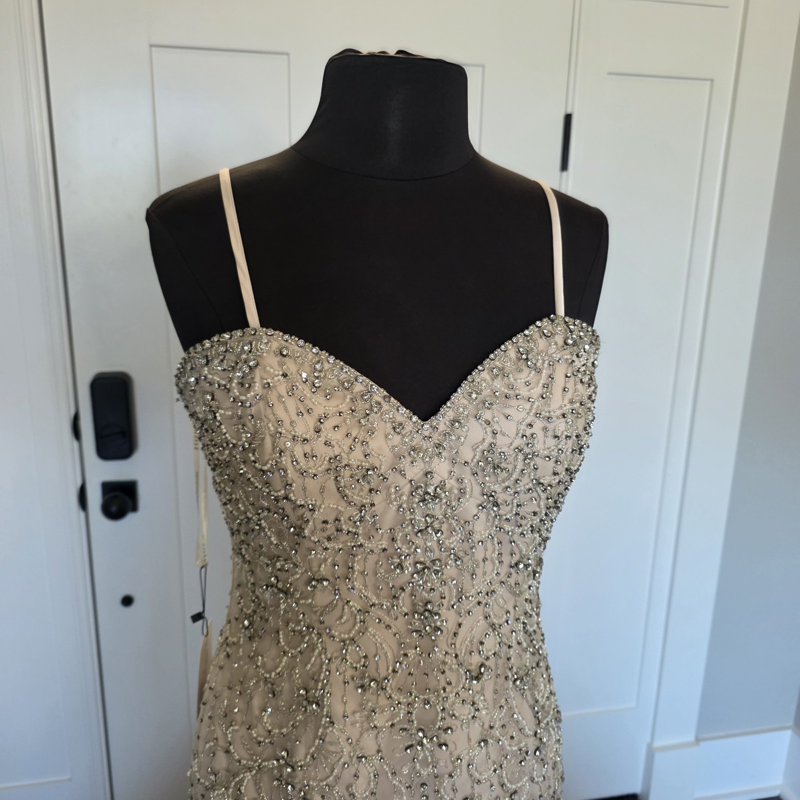Essense of Australia Sample Wedding Dress D2195 Mermaid Sweetheart Beaded 14