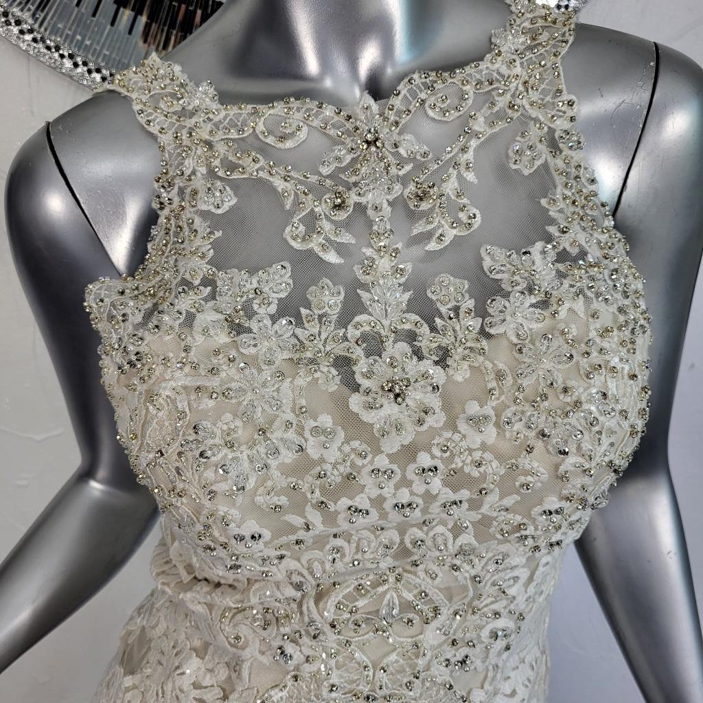 NWT~$2100~LO’ADORO~2/4~IVORY OFF WHITE RHINESTONE DETACHABLE TRAIN WEDDING DRESS