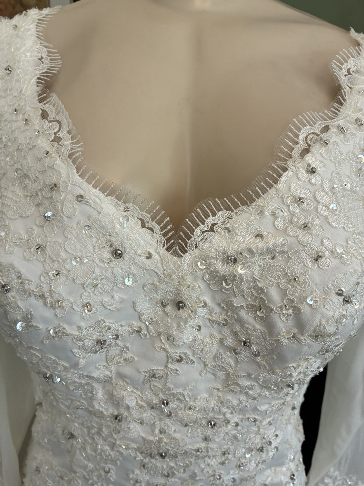 Mary’s Long Sleeves Wedding Gown mermaid sparkle lace/ Ivory / Size 12