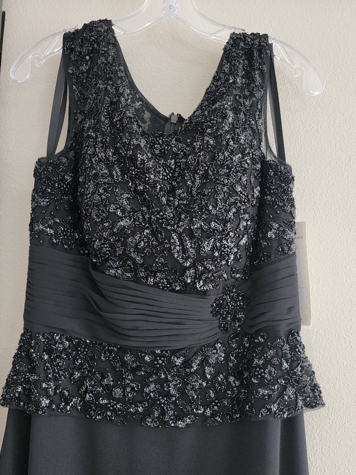 NWT Women’s Cameron Blake Formal Mother of the Bride DRESS black Size 12