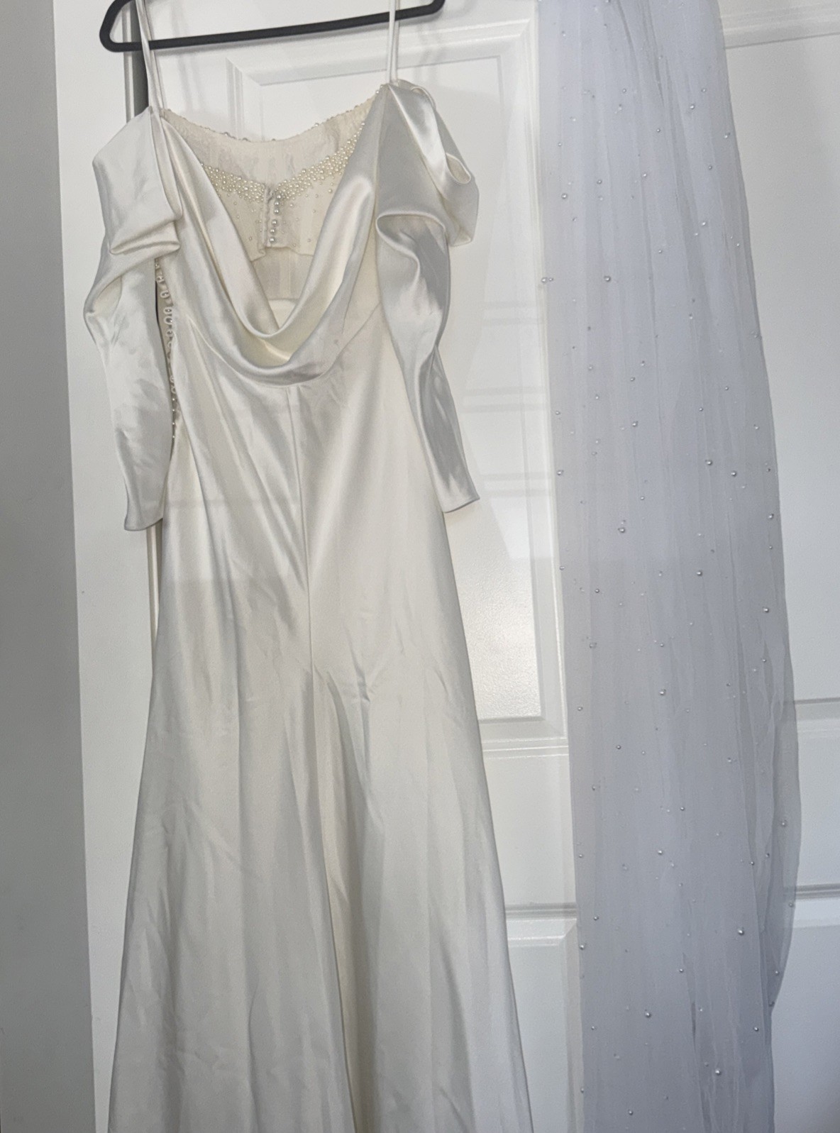 Watters Garance Satin Wedding Dress Corset Sz 16 NO TAG + Pearl Cathedral Veil