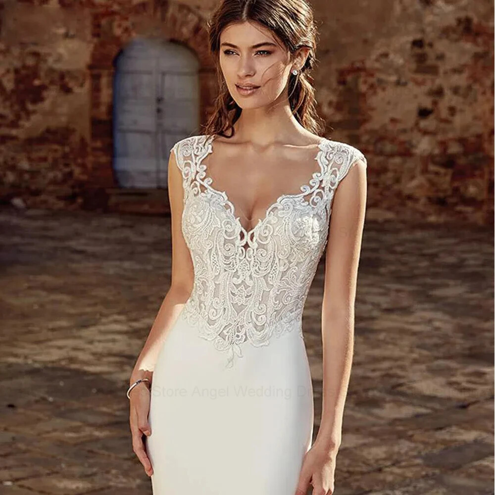 Elegant Mermaid Wedding Dresses V-Neck Sleeveless Satin Applique Bridal Gowns