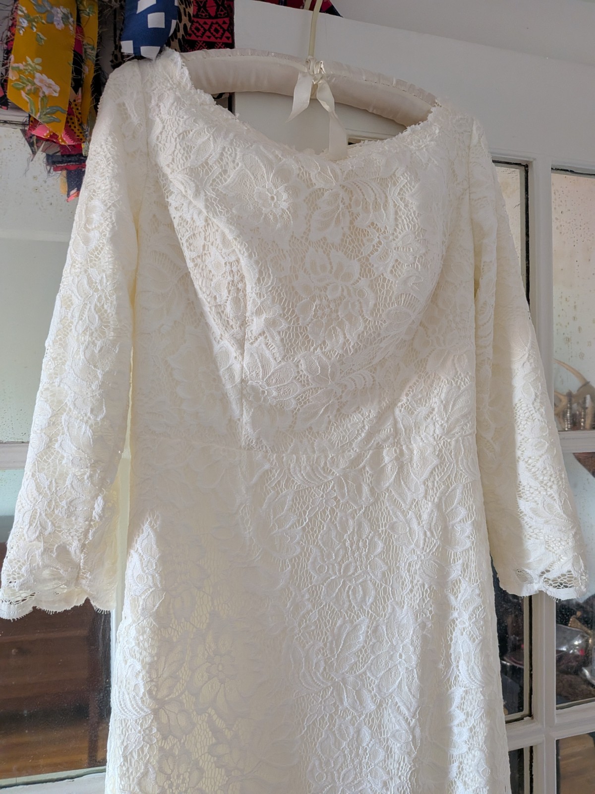 IVtg Cream Lace Sheath Wedding Dress 3/4 Sleeve Scoop Neck Train 30″ Waist Boho