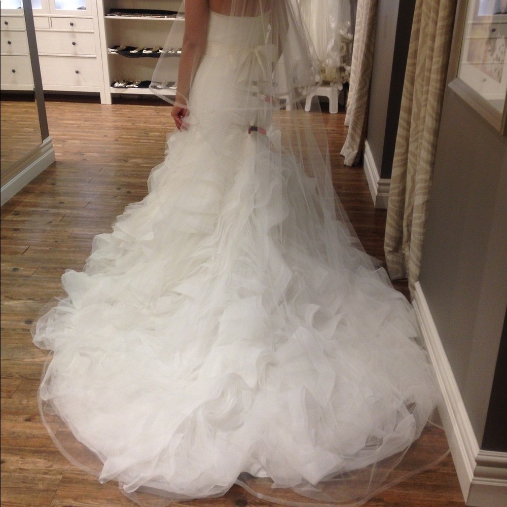 Pronovias Mildred Wedding Dress 22 Off-White Mermaid Ruffles Ball Gown Ethreal