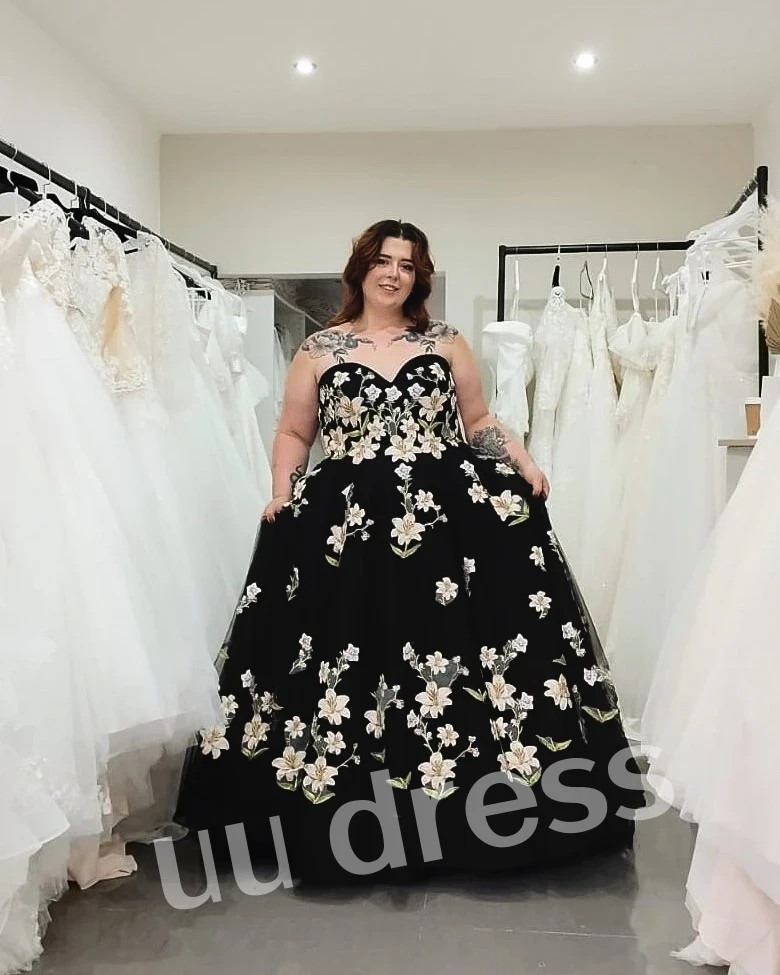 Black Plus Size Wedding Dresses Flowers Appliques Off Shoulder Bridal Gowns