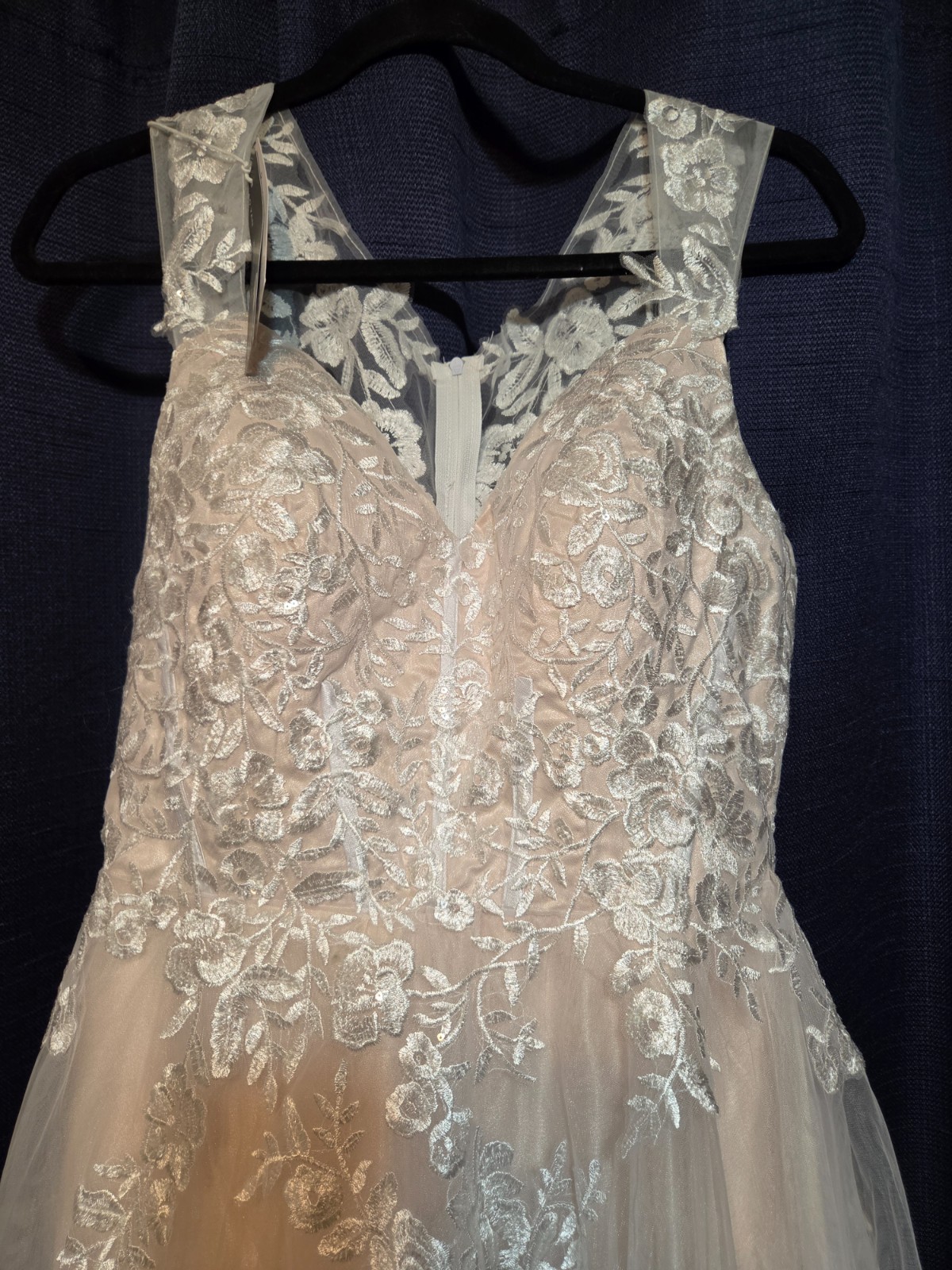 Wedding dress size 8 Unaltered NWT Faux Blush Shrug, Crystal Sash and Jelewery