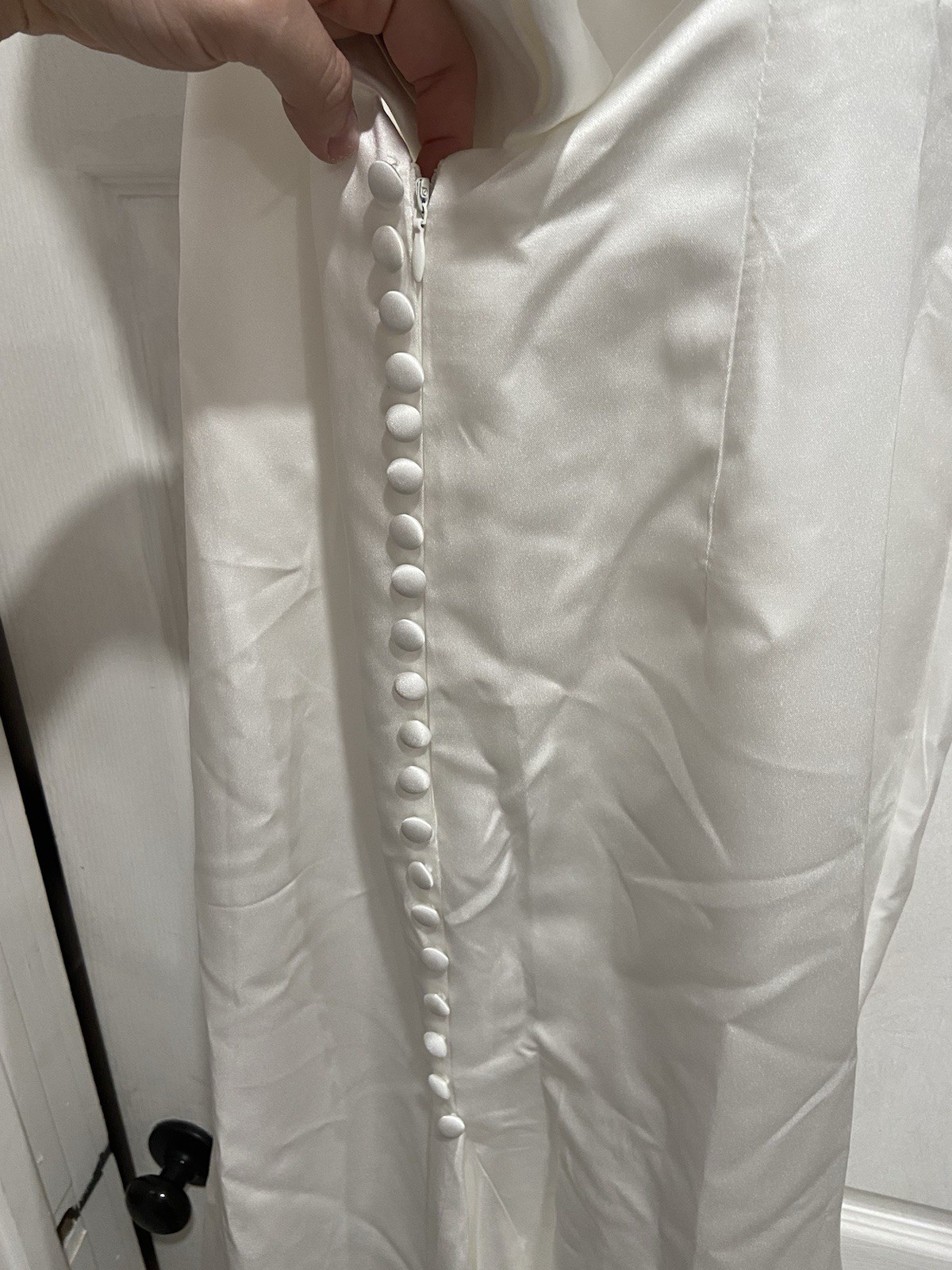 White Satin Sleeveless V-Neck Mermaid Wedding Dress Buttons Train Classic