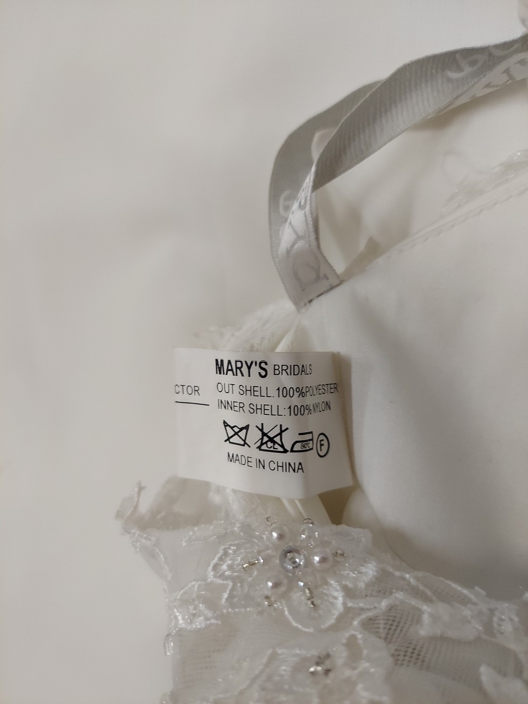 **Marys Beaded Breast Shoulder Strap Pleated Torso Chefanne White Closed…**