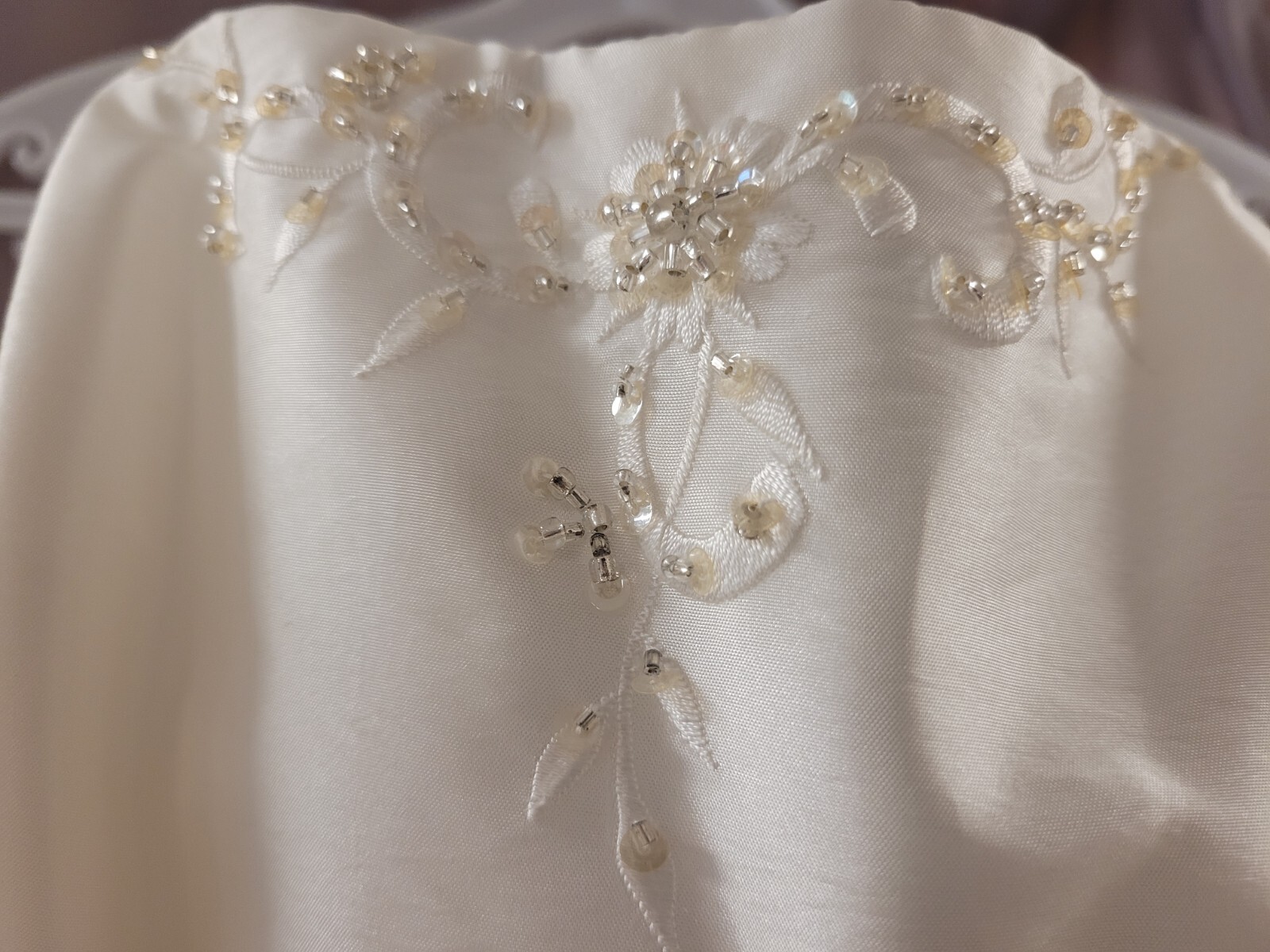 Mia Solano, MB1063, Size 8, White, Taffeta, Lace-up Back, Applique Beading