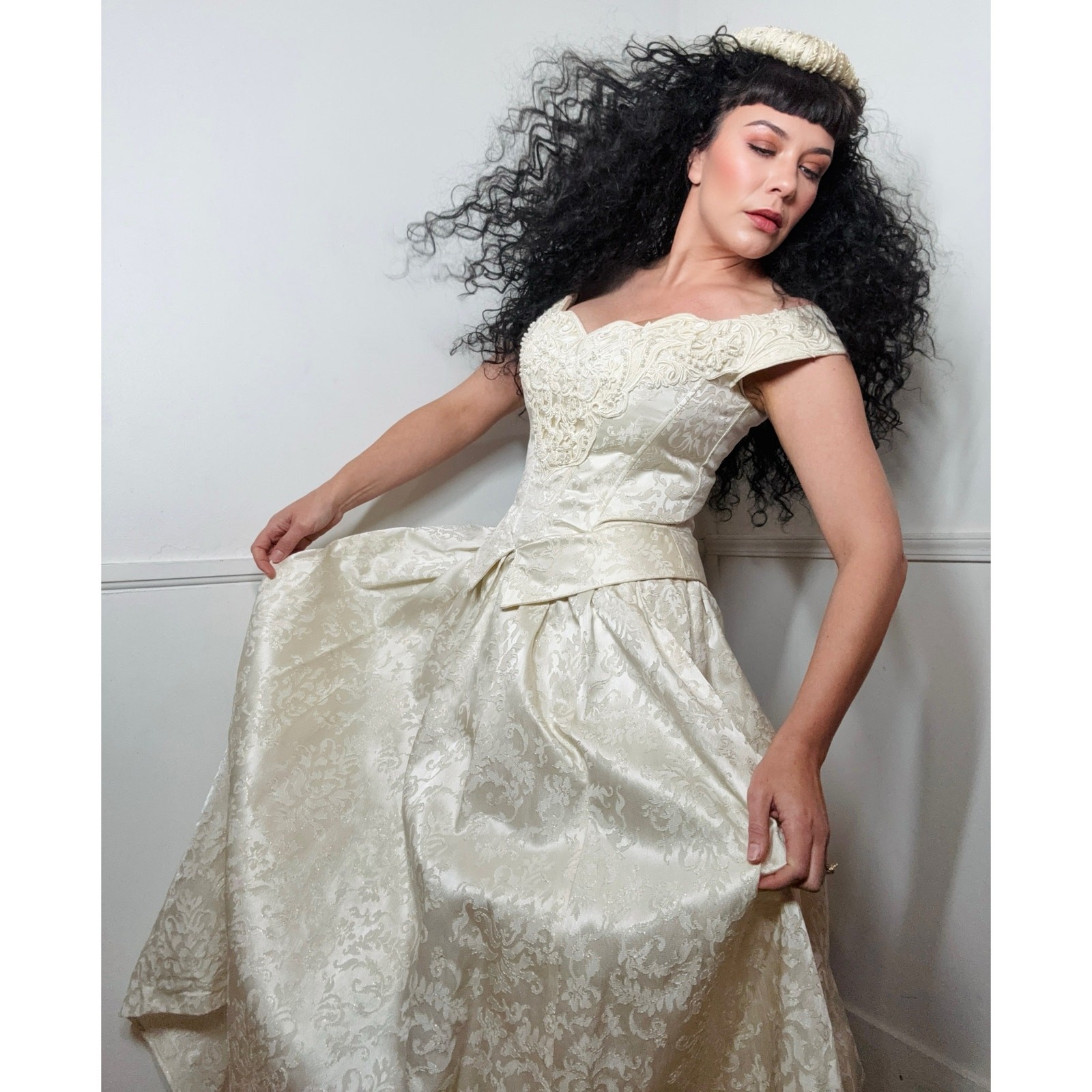 1990s Vintage Cream and Gold Jacquard Princess Bridal Gown by Jessica McClintock