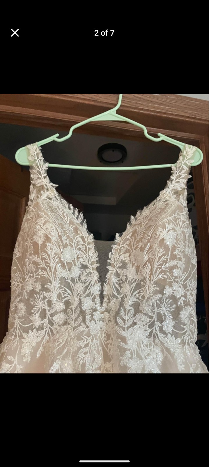 Ivory Lace Sleeveless A-Line Wedding Dress V Neck Full-Length Tulle Skirt