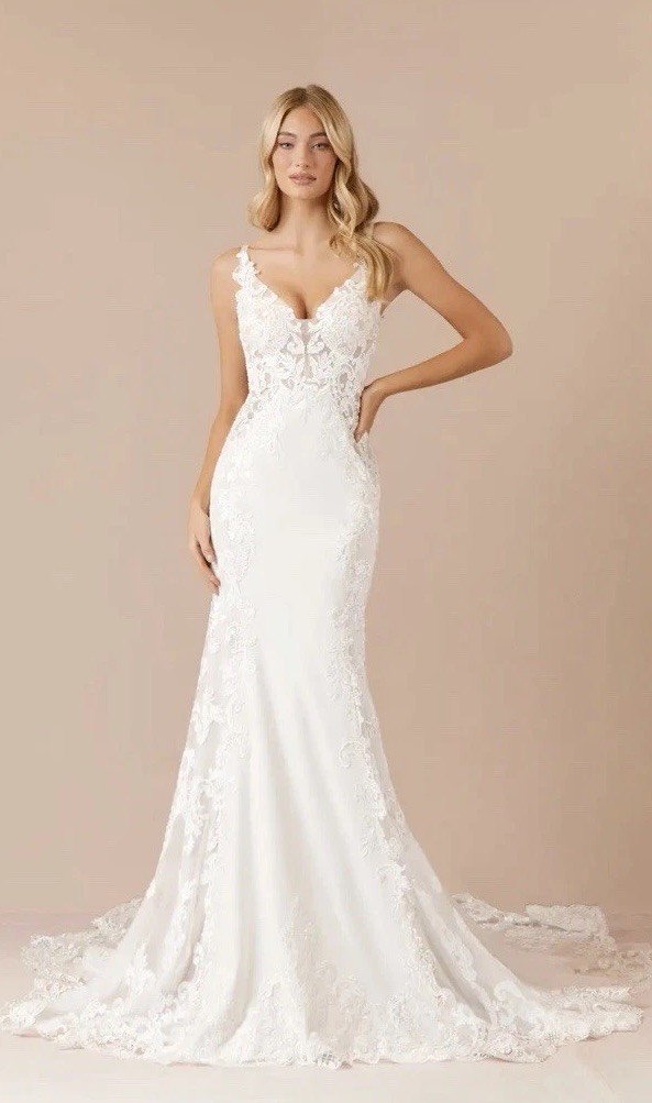 Azazie Estephanie Wedding Dress White Mermaid Lace Custom Size NWT Bridal C/m
