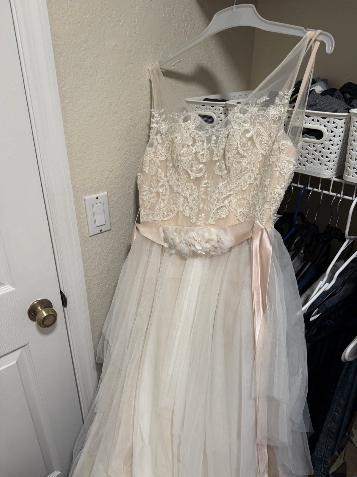 Azazie Wedding Dress Gown Tulle Size 6 Nude/blush Pink