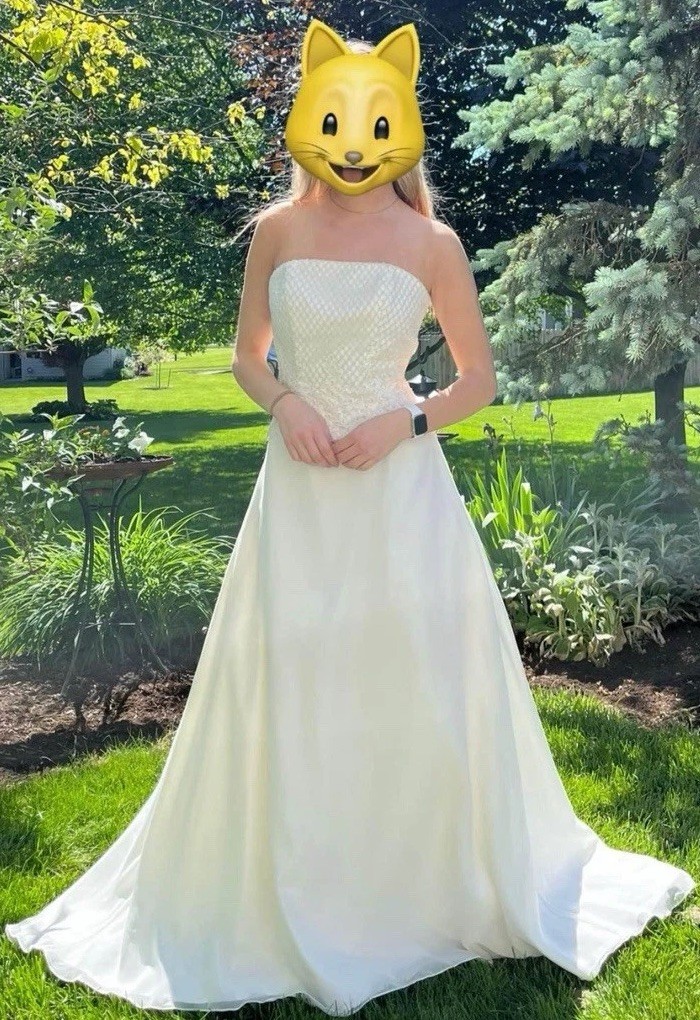 Stunning Bridal Gown W Beautiful Beaded Bodice, Strapless/never Worn Style, S 6