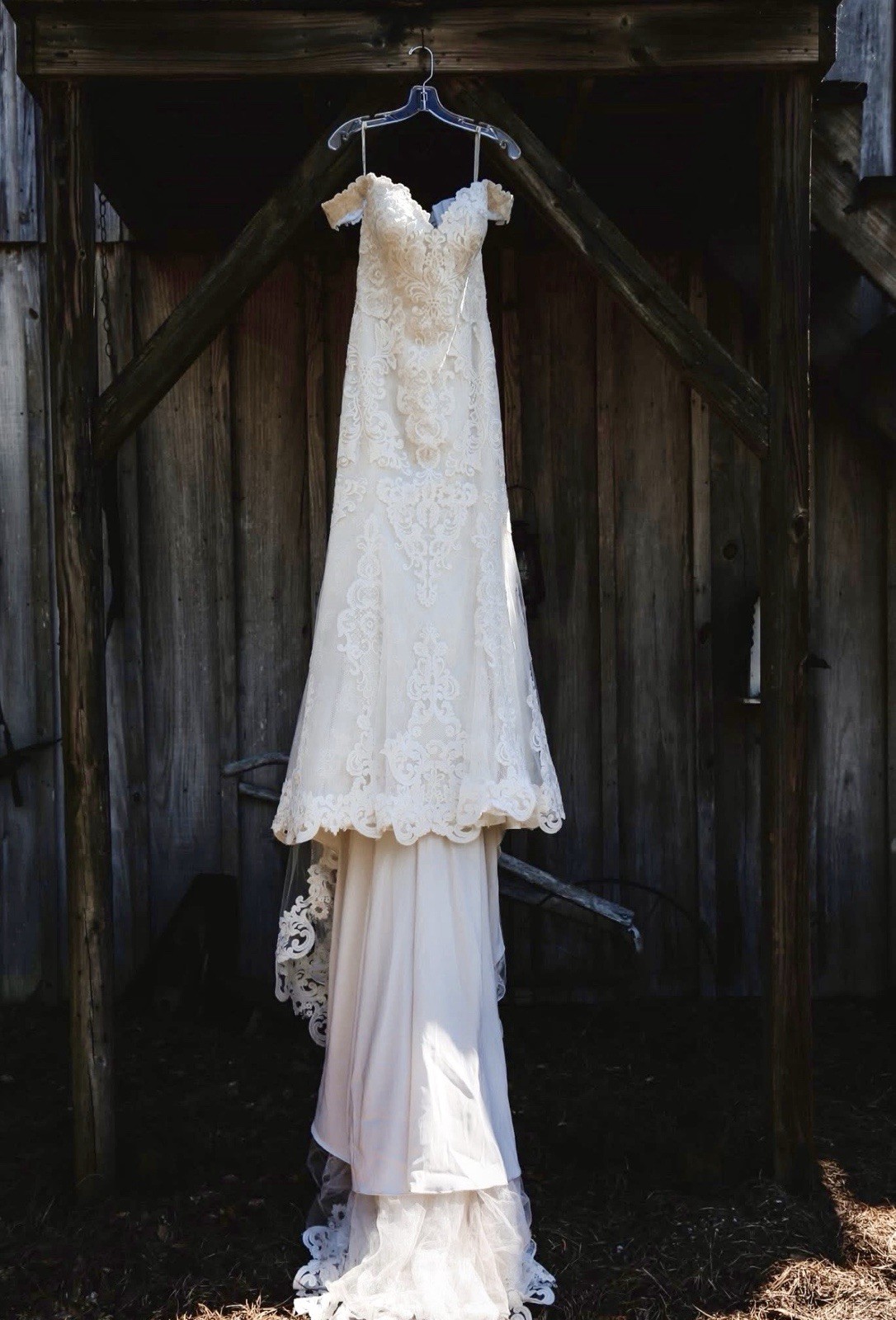 Wedding Dress Soterro and Midgeley Off Shoulder Floral Lace Mermaid Style 14