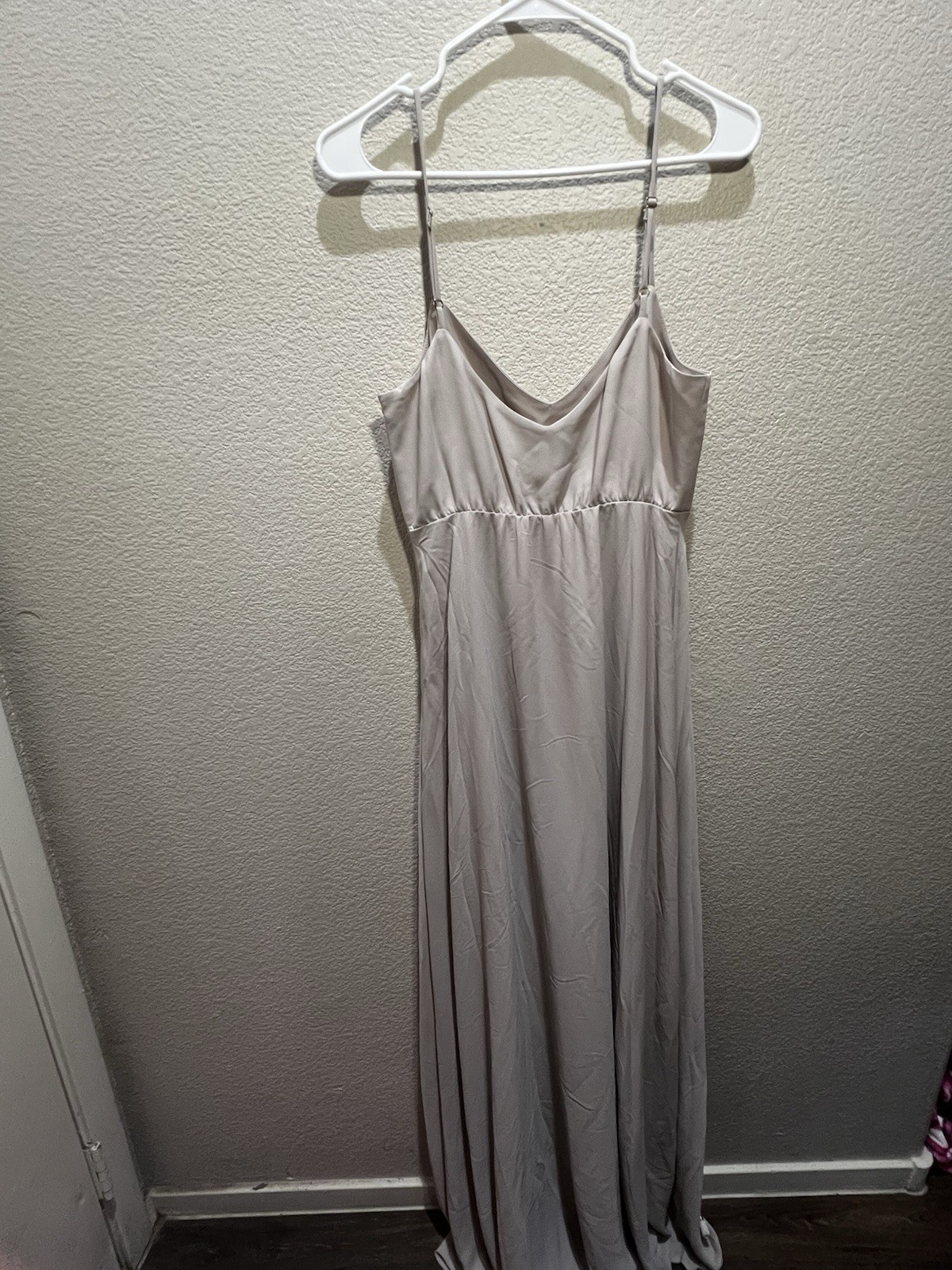 Show me your mumu Formal Dress Beige/Peach color Size Medium NWT