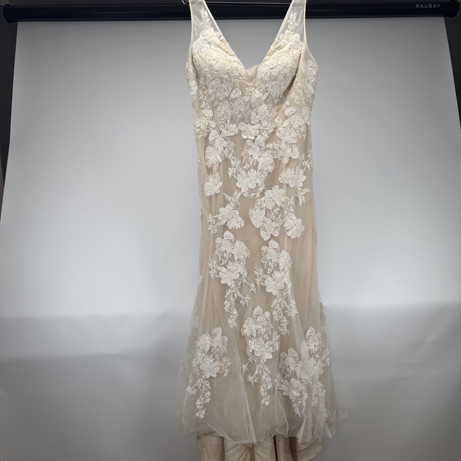 MELISSA SWEET Lace Applique Tulle V-Neck Wedding Gown IVRY/CHAMP SZ 20W