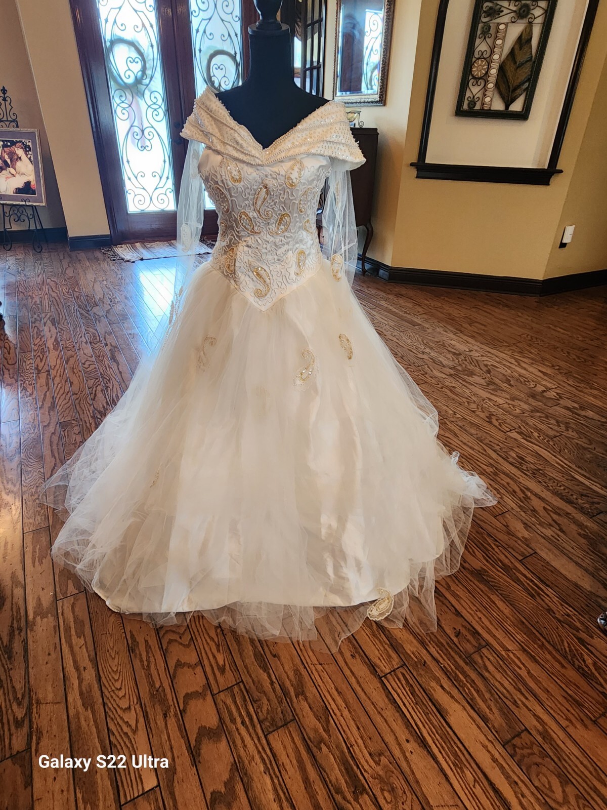 wedding dress