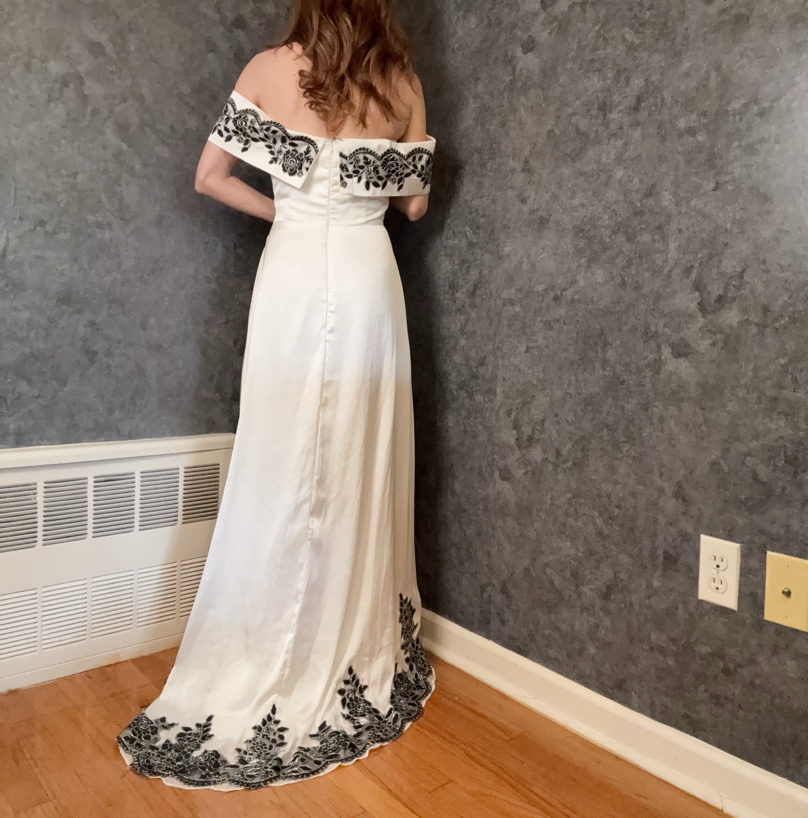 Bridess NWT Black Lace Off Shoulder Bridal Gown Wedding Dress