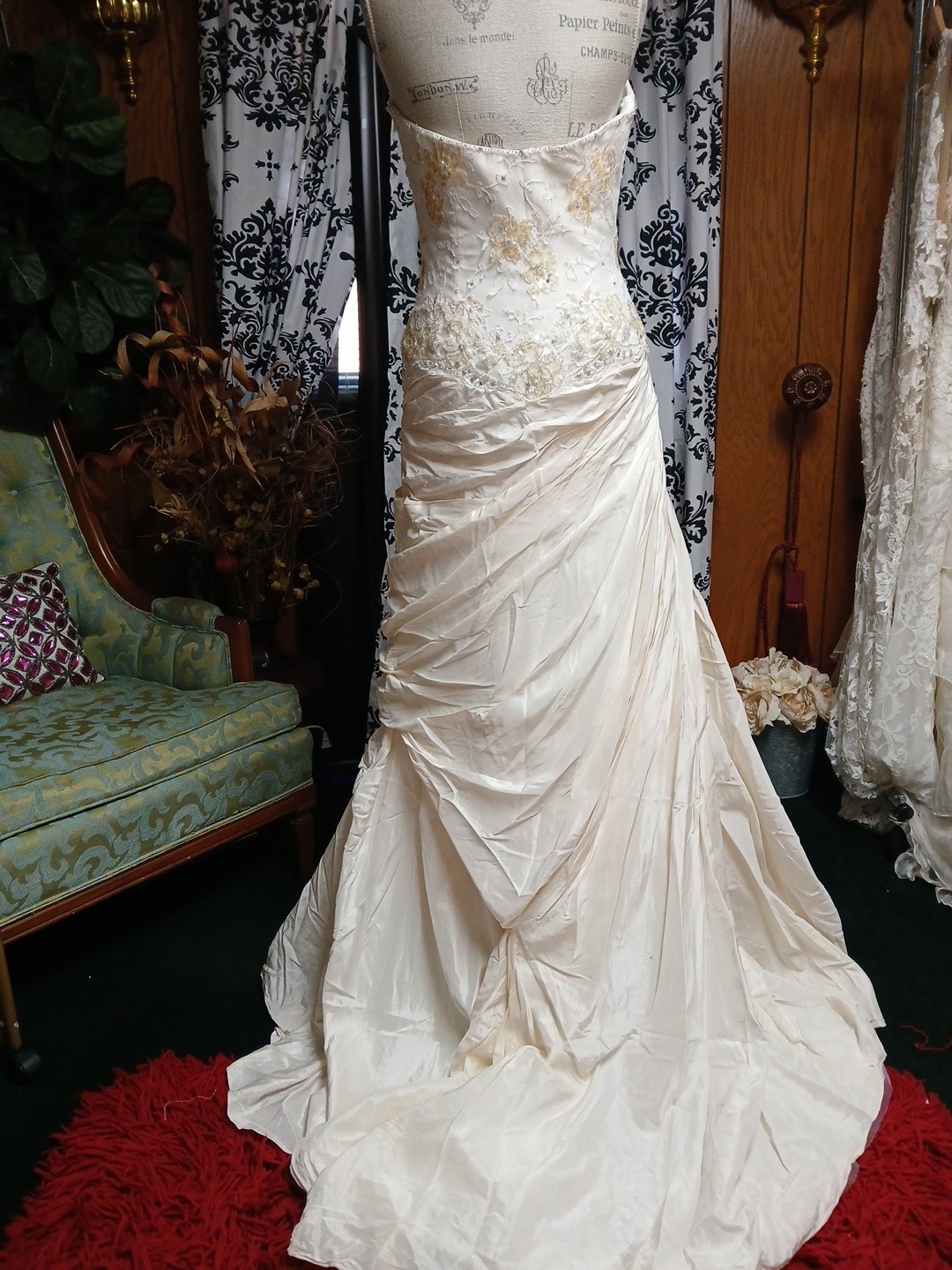 Jasmine Haute Couture Ivory 100% Hand Woven Silk With Lace Halter Wedding Dress