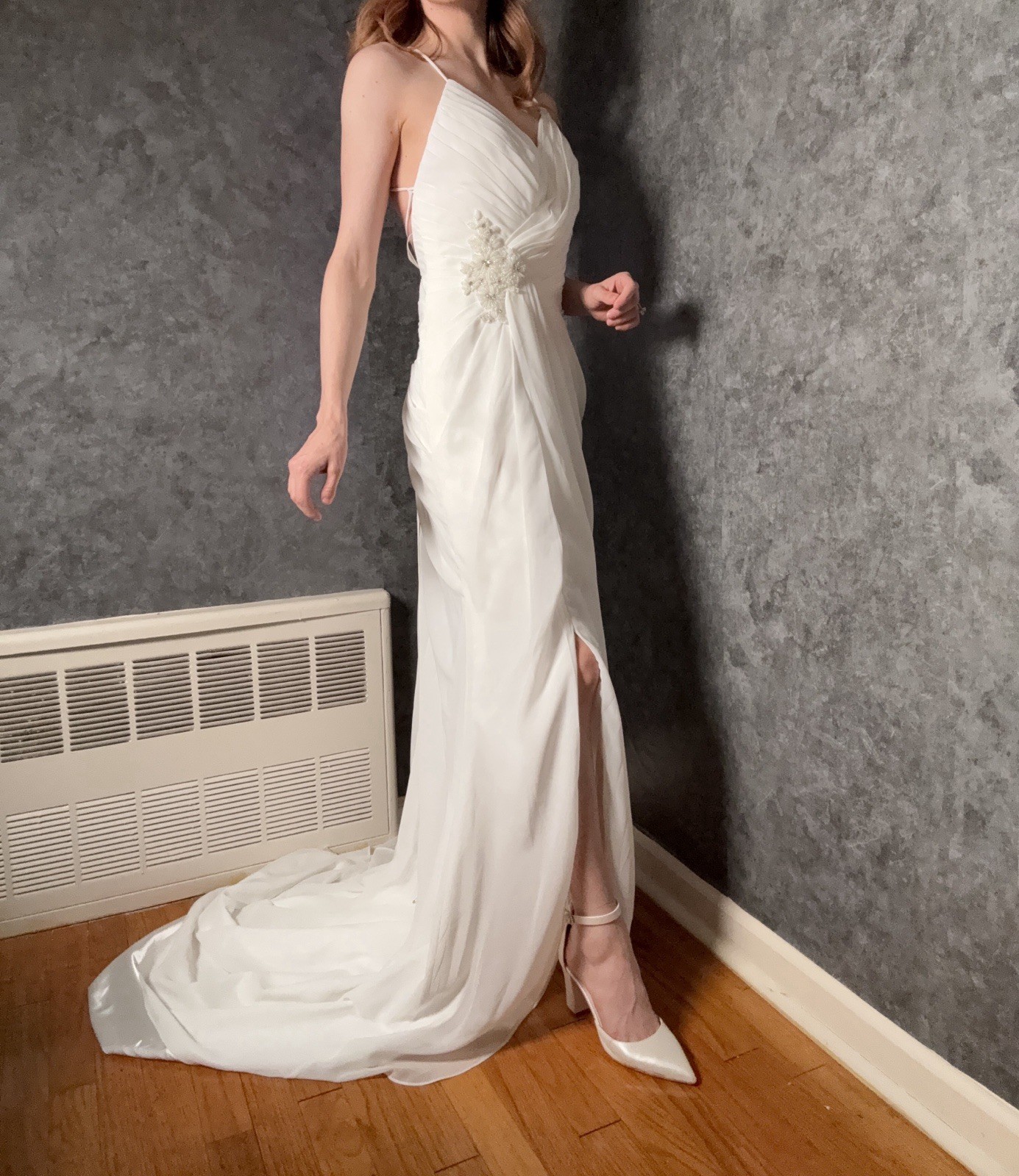 Elegant Chiffon Wedding Dress Size 4 Lace-Up Back Thigh Slit Low Back