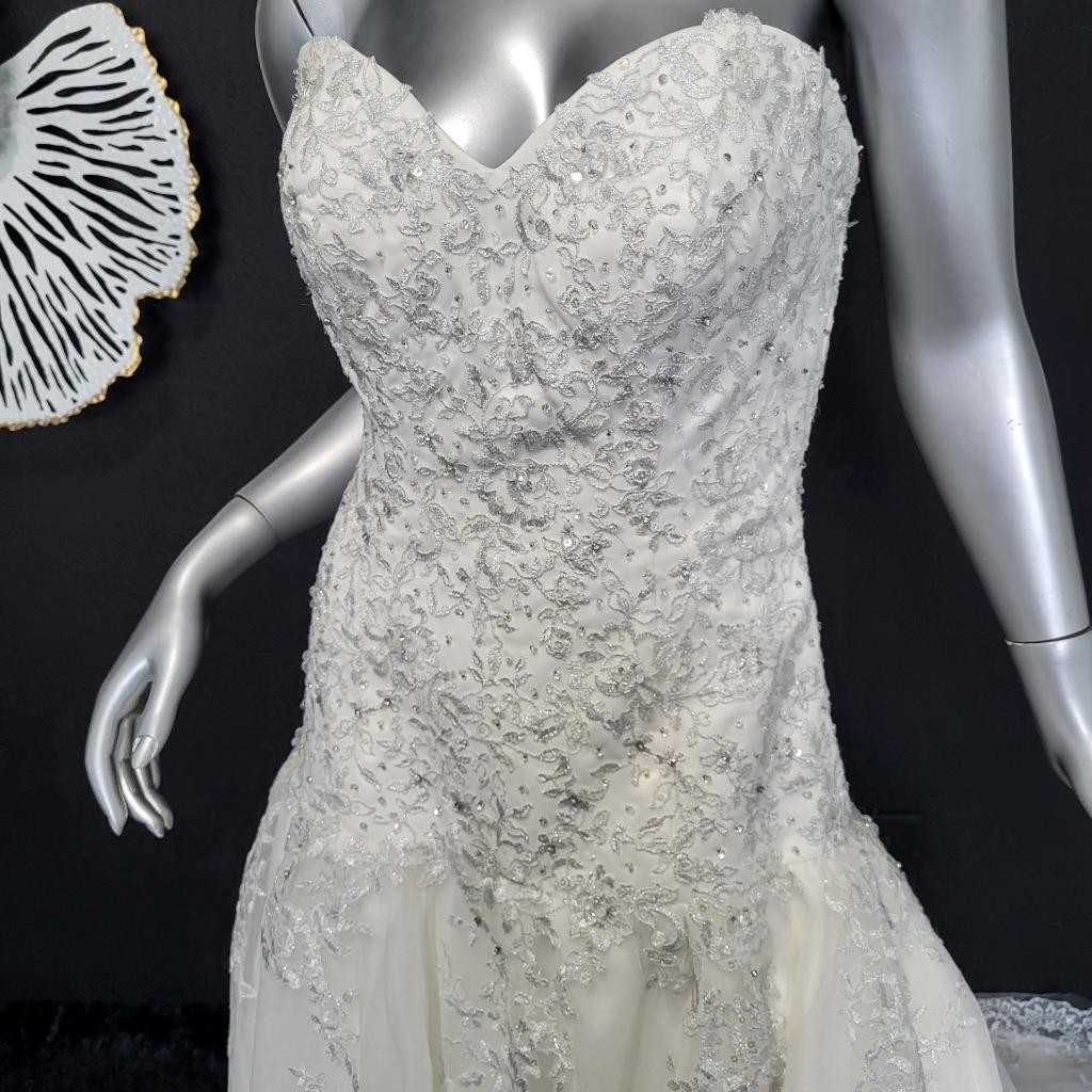 NWT~$1599~DA VINCI~SZ 6~IVORY STRAPLESS EMBELLISHED BALL GOWN WEDDING DRESS