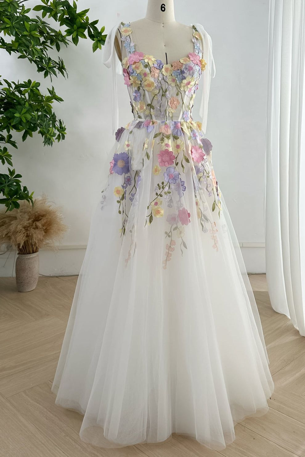 3D Colorful Flowers Wedding Dresses Summer Dreamy White Ivory Bridal Gowns