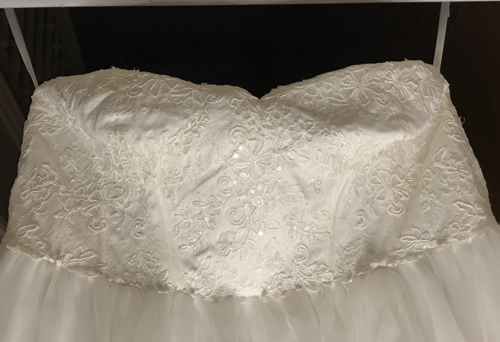 26w Wedding Dress Ball Gown Ivory White Strapless for 5 foot 1 inch BEAUTIFUL