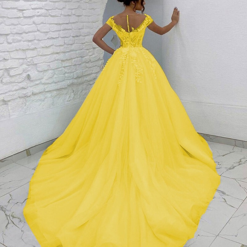 Yellow Lace Plus Size Wedding Dresses、 Applique Sweetheart Train Bridal Gown