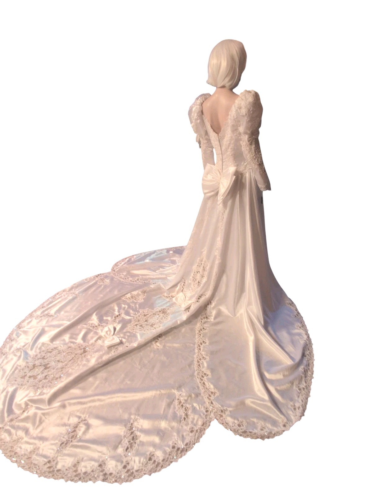 Mori Lee Wedding Dress Bows Beaded Beautiful Zipper Long 34 Bust Fits 8 10