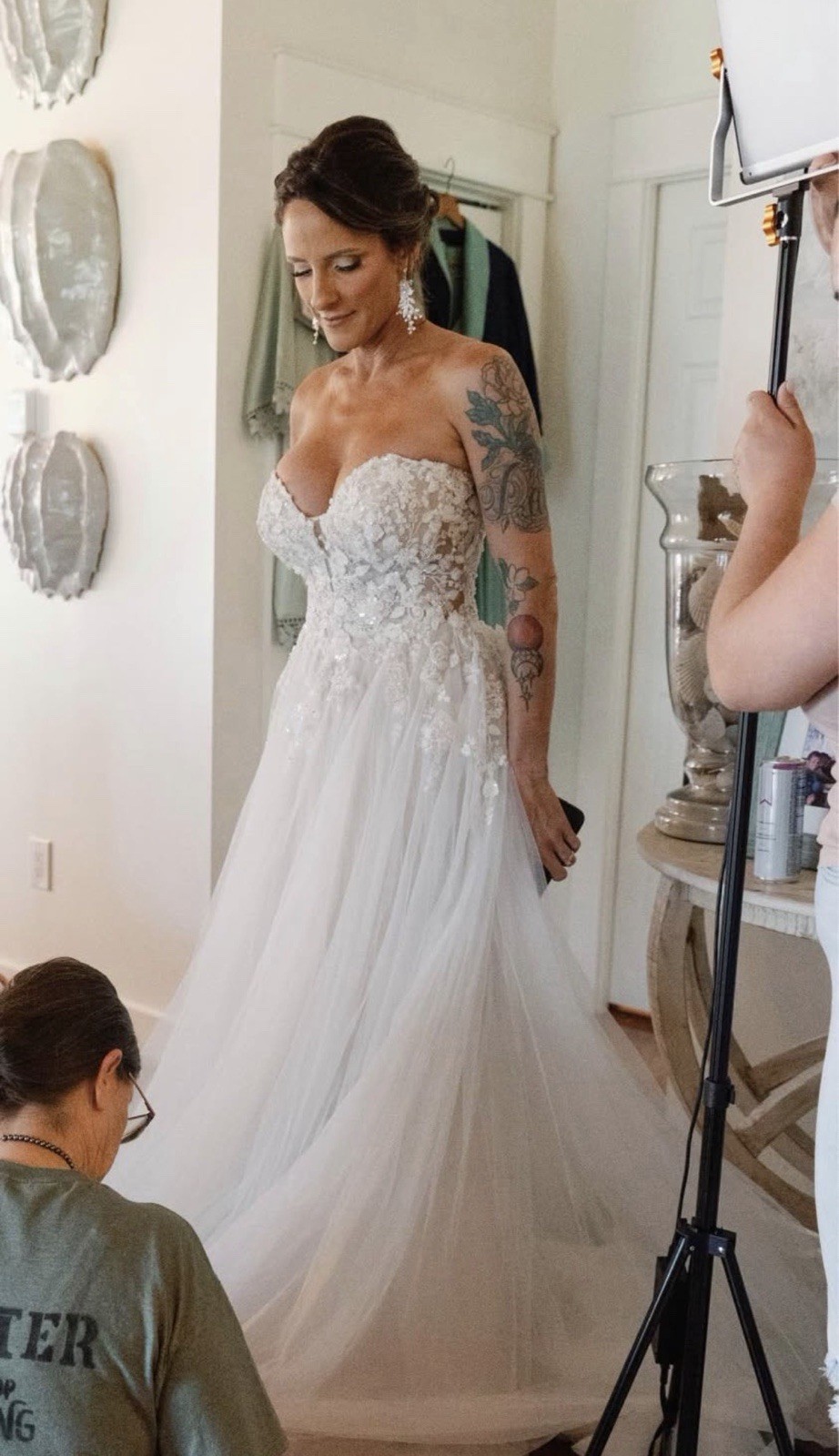 Allure Bridals Strapless Lace Applique Tulle A-Line Full-Length Dress 6