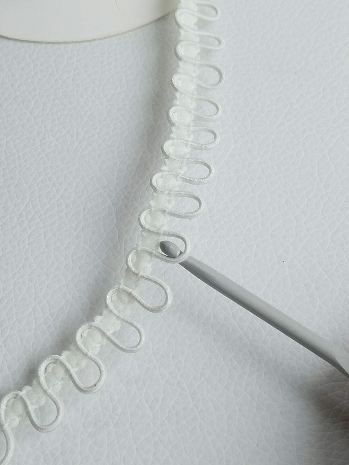 Crochet Button Hook Tool for Bridal Button Loops – to Fasten the Buttons on