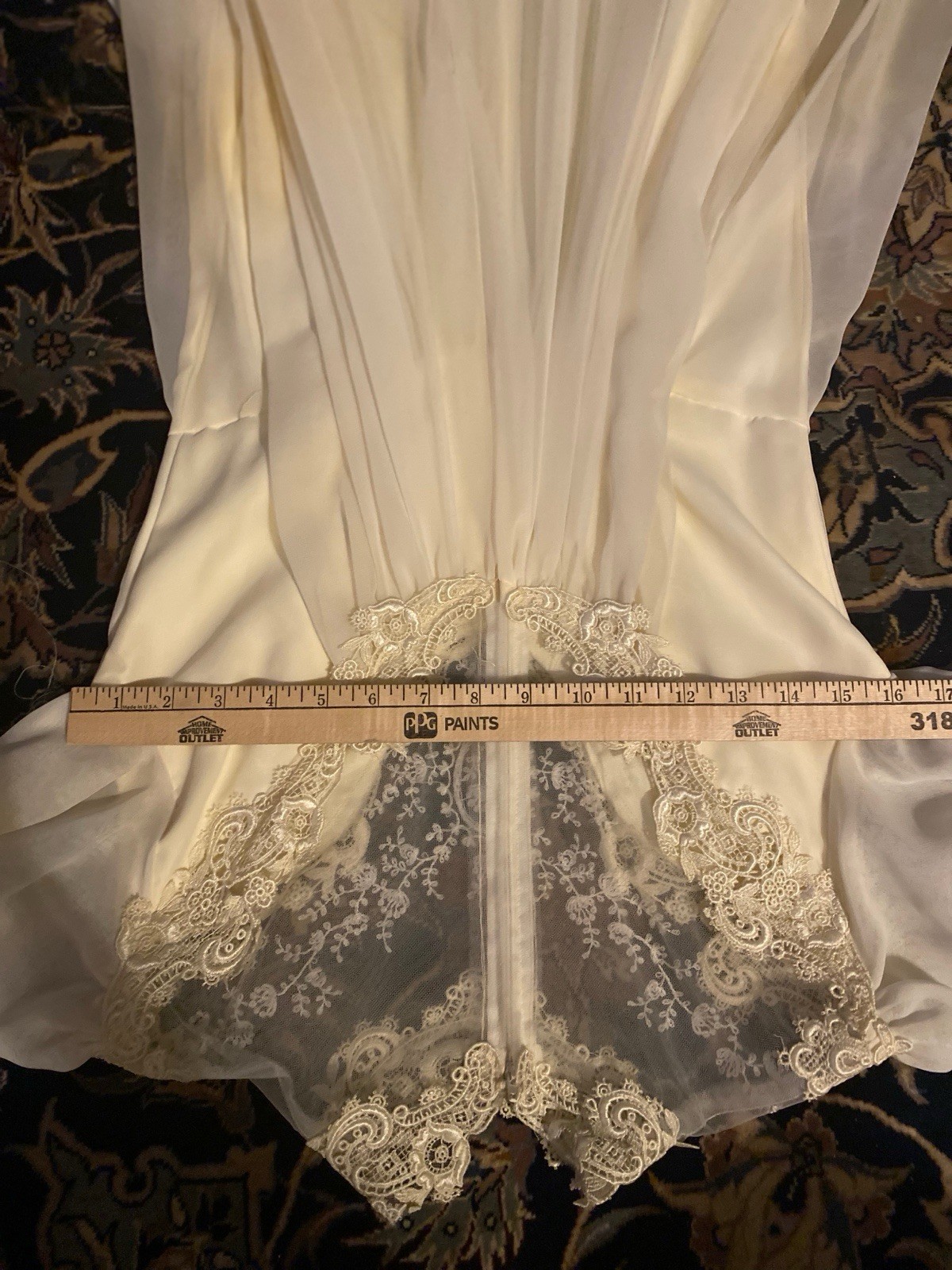 Beautiful 1970s Cream Colored Wedding Dress. Unbranded. (Hem Has Few Spots-Pics)